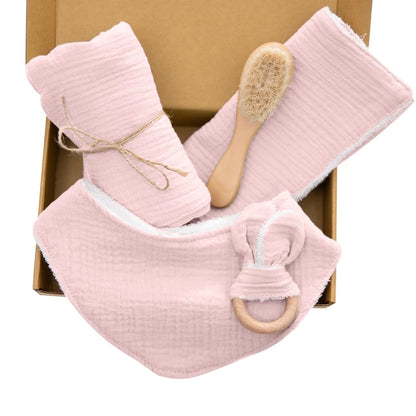 Discover our  Bib, crafted from soft cotton for babies. Ideal for ages 0-36 months, this unisex bib features a solid pattern and serves multiple purposes: a triangle scarf, feeding bib, and burp cloth. Weighing 306g, it's a versatile and essential addition to any baby’s mealtime routine