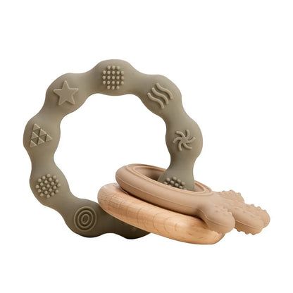 Introducing our Bubebaby Babylove Teether Bracelet, crafted from safe, BPA-free silicone, ideal for ages 0-36 months. This latex, nitrosamine, and phthalate-free teether offers effective tooth care in a fun, cartoon whimsical shape. Available in various colors and sizes, it comes conveniently bagged or boxed for easy gifting.