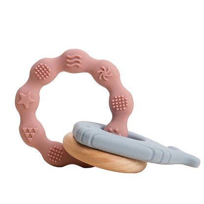 Introducing our Bubebaby Babylove Teether Bracelet, crafted from safe, BPA-free silicone, ideal for ages 0-36 months. This latex, nitrosamine, and phthalate-free teether offers effective tooth care in a fun, cartoon whimsical shape. Available in various colors and sizes, it comes conveniently bagged or boxed for easy gifting.