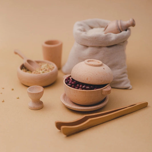 Discover our Babylove CE-certified Wooden Montessori Sand Play Set, ideal for children aged 3-14 years. Made from solid beech wood, this sensory play set includes sand and grain bowl holders, perfect for hands-on, organic learning. Unisex design, always use with adult supervision