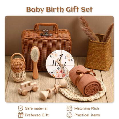 Discover the Montessori BabyLove Gift Set at BubeBaby, perfect for infants and toddlers. This unisex set includes classic bath toys like rubber ducks and boats. Ideal for 0-6 months, it promotes sensory development and makes a thoughtful gift. Note: Keep away from fire 