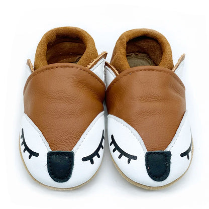 Bubebaby BabyLove Cow Leather First Walker Booties, featuring a classic design with a comfortable fit for early walkers. The booties are equipped with a flexible sole to support baby’s first steps. They come in a versatile colors, making them a stylish and practical choice for little ones