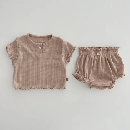 Discover the Bubebaby BabyLove Summer Set, designed for 1-3Y toddlers. This unisex 2-piece outfit is crafted from 95% cotton, ensuring comfort and style with a solid pattern and O-neck pullover. Perfect fit for your little one this season