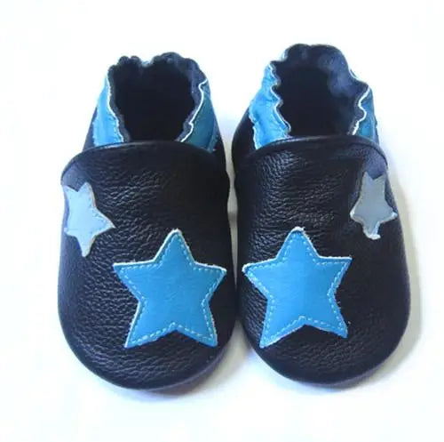Bubebaby BabyLove Cow Leather First Walker Booties, featuring a classic design with a comfortable fit for early walkers. The booties are equipped with a flexible sole to support baby’s first steps. They come in a versatile colors, making them a stylish and practical choice for little ones
