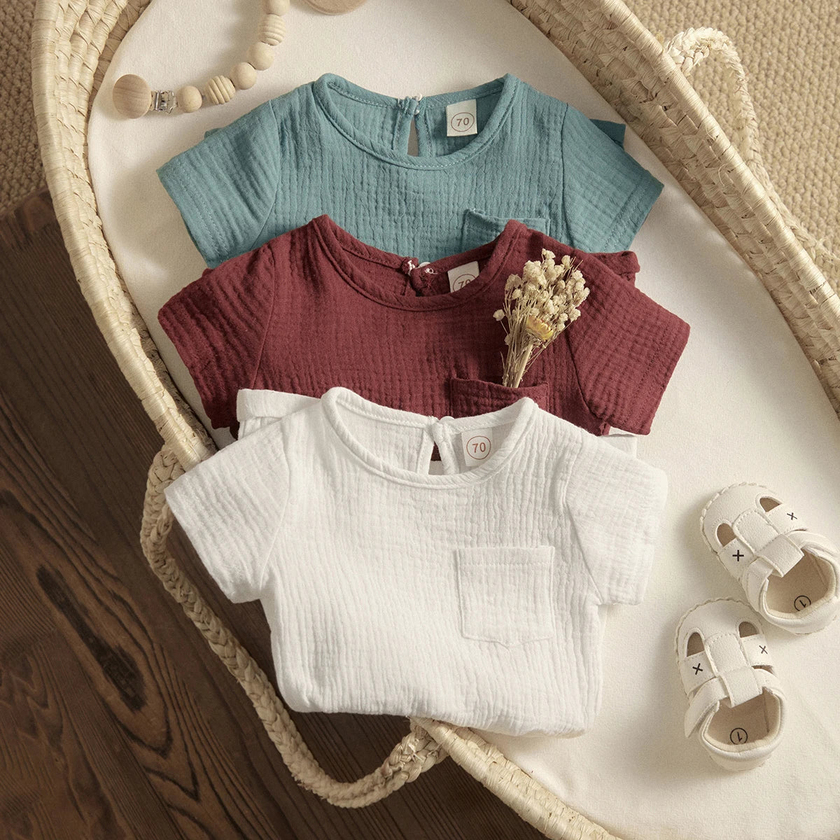 Shop our Stylish and comfortable outfits from Bubebaby, designed for children aged 0-6 years. Perfect for summer, these unisex sets are made from high-quality cotton linen and polyester, ensuring breathability and comfort. Features include a classic O-neck collar, regular short sleeves, and a pullover closure.