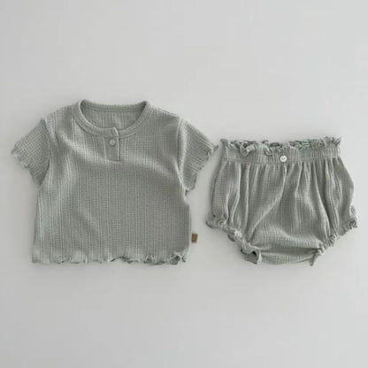 Discover the Bubebaby BabyLove Summer Set, designed for 1-3Y toddlers. This unisex 2-piece outfit is crafted from 95% cotton, ensuring comfort and style with a solid pattern and O-neck pullover. Perfect fit for your little one this season