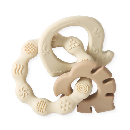 Introducing our Bubebaby Babylove Teether Bracelet, crafted from safe, BPA-free silicone, ideal for ages 0-36 months. This latex, nitrosamine, and phthalate-free teether offers effective tooth care in a fun, cartoon whimsical shape. Available in various colors and sizes, it comes conveniently bagged or boxed for easy gifting.