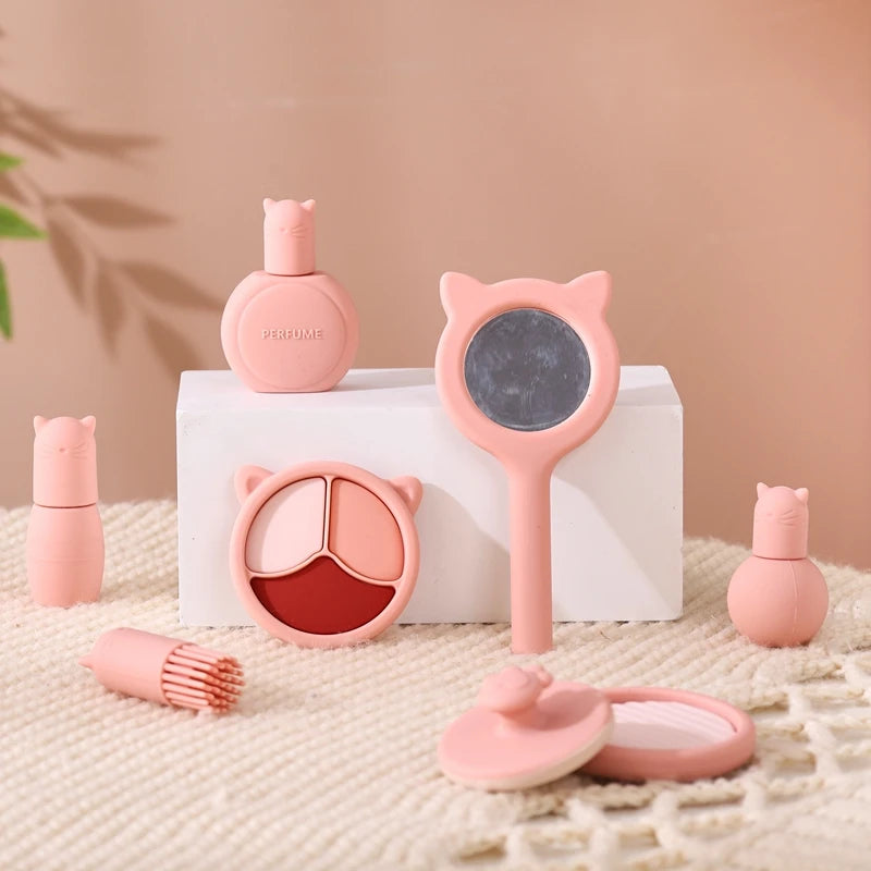 Discover our CE-certified silicone makeup cosmetics set, perfect for ages 3-6. Safe and chemical-free, this play set encourages creativity and imaginative play, allowing little ones to explore their style in a fun, secure way. Ideal for budding beauty enthusiasts babylove montessori