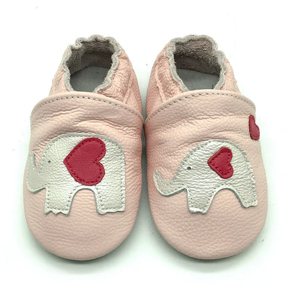 Bubebaby BabyLove Cow Leather First Walker Booties, featuring a classic design with a comfortable fit for early walkers. The booties are equipped with a flexible sole to support baby’s first steps. They come in a versatile colors, making them a stylish and practical choice for little ones