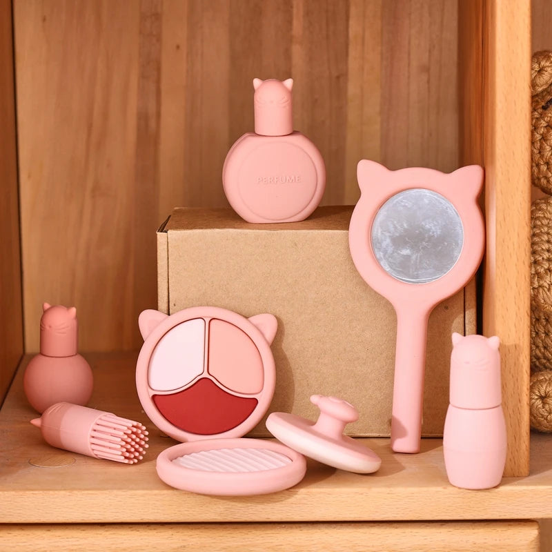Discover our CE-certified silicone makeup cosmetics set, perfect for ages 3-6. Safe and chemical-free, this play set encourages creativity and imaginative play, allowing little ones to explore their style in a fun, secure way. Ideal for budding beauty enthusiasts babylove montessori