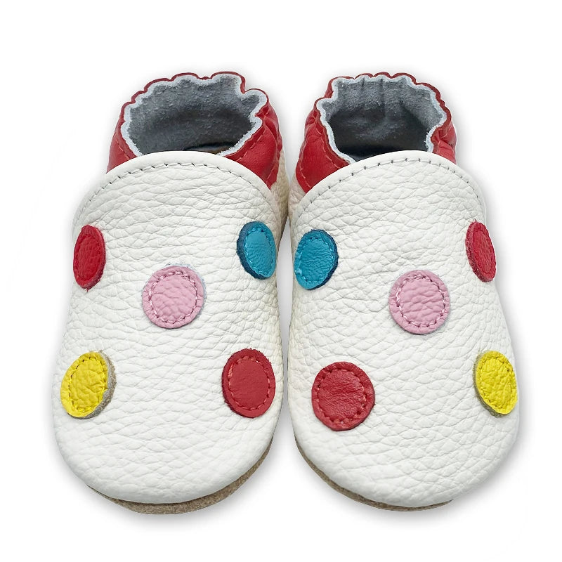 Bubebaby BabyLove Cow Leather First Walker Booties, featuring a classic design with a comfortable fit for early walkers. The booties are equipped with a flexible sole to support baby’s first steps. They come in a versatile colors, making them a stylish and practical choice for little ones