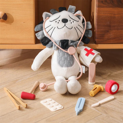 Babylove Bubebaby Montessori Doctor Set made from high-quality wood and silicone, suitable for children aged 3-14 years. The set includes various medical tools, designed to enhance developmental play