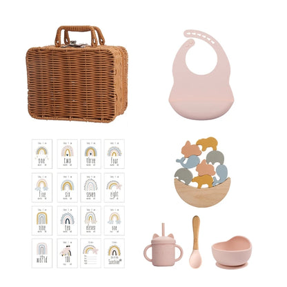 Discover the Montessori BabyLove Vintage Tableware Set at BubeBaby. This unisex set is perfect for infants and toddlers. Ideal for ages 0-24 months, it includes everything needed for stylish and functional mealtimes. Shop now for high-quality, vintage-inspired tableware for your little one